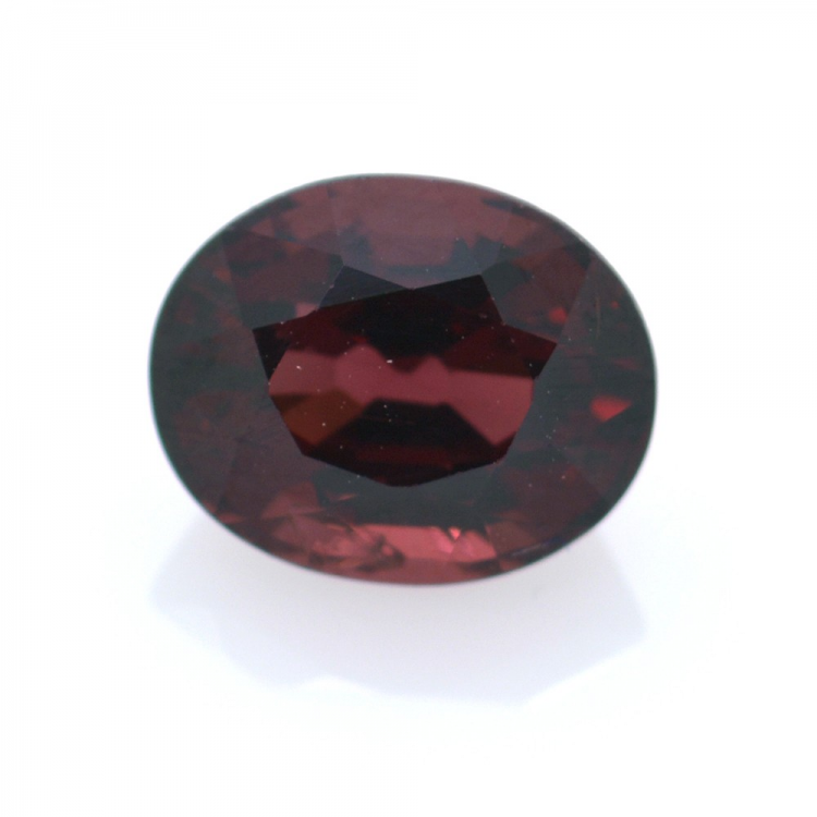 2,77 ct Rhodolite Oval Cut