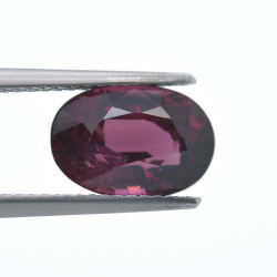 3,95ct Rhodolite Oval Cut