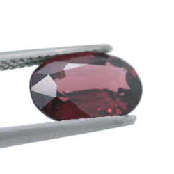 2,88ct Rhodolite Oval Cut