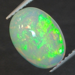 1,98ct Opale taglio ovale 10,9x8,2 mm
