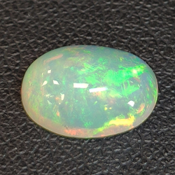 1,98ct Opale taglio ovale 10,9x8,2 mm