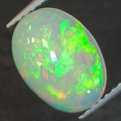 1,98ct Opale taglio ovale 10,9x8,2 mm