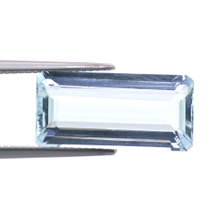 8,17 ct  Aguamarina Talla Esmeralda