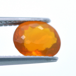 1,36 ct. Fire Opal Oval Cut