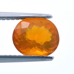 1,36 ct. Fire Opal Oval Cut