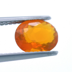 1,03 ct. Fire Opal  Oval Cut