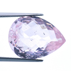 13.35ct Morganite Pear Cut with Checkerboard 19.95x15.02mm