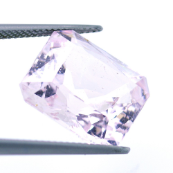 12.57ct Morganite Scissor Cut 15.33x13.89mm