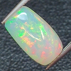 1,88ct Ópalo talla oval 11,3x6,5 mm