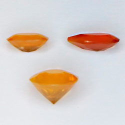 1,73 ct 3 Ovale, birnenförmige und runde Feueropale von 6,80 bis 8,46 mm