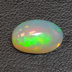 2,02ct Ópalo talla oval 10,8x6,9 mm