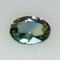 0,86 ct  Oval Zafiro  6.47 x 4.94 x 2.91 mm