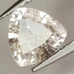 0.76 ct Padparascha Sapphire Trilliant  5.95 x 5.97 x 2.86 mm