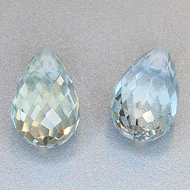 8,80 ct Briolette Topas ca. 11,20 x 6,90 mm