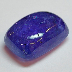 13.82 ct Tanzanita Cabujón Cojín 15.50 x 11.39 x 6.96 mm