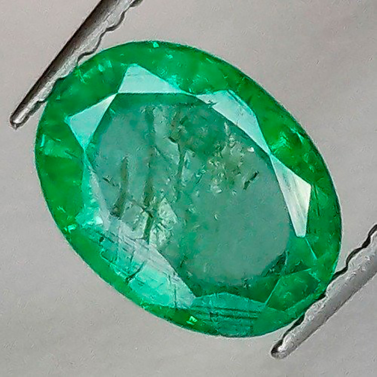 1,23 ct Esmeralda ovalada de8,45 x 3,36 x 3,02 mm