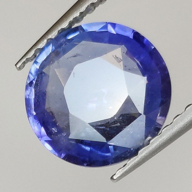 1,91 ct Zafiro Azul oval 8,19 x 8,05 x 3,25 mm
