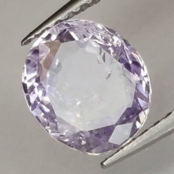 2,02 ct Ovaler Lila Saphir 7,96 x 7,05 x 3,60 mm