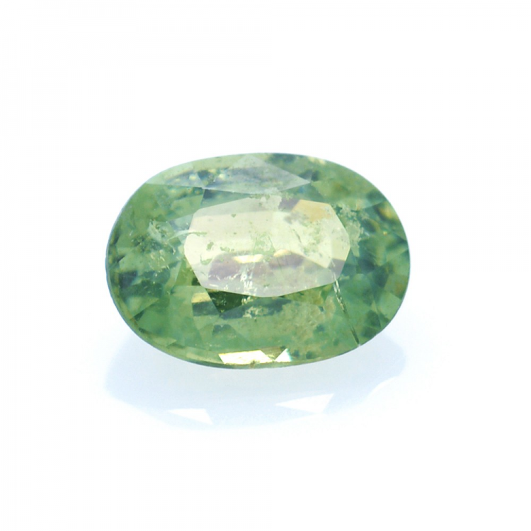 0,95ct Demantoid Oval Cut