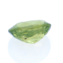 0,66ct Demantoid Oval Cut