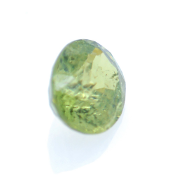 0,66ct Demantoid Oval Schnitt