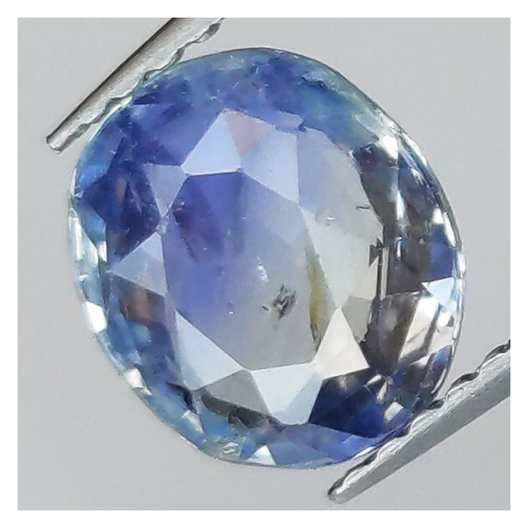 2,32 ct Blue Sapphire oval 8,24 x 7,05 x 3,85 mm
