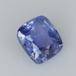 1,41 ct lila blau im Smaragdschliff 6,47 x 6,02 x 3,76 mm