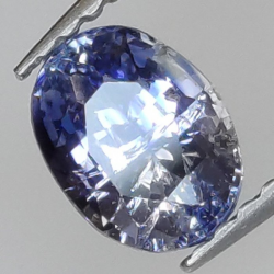 1,04 ct Zafiro Azul oval 6,69 x 5,05 x 3,78 mm
