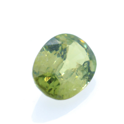 0,82ct Demantoid Oval Schnitt