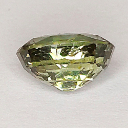Zaffiro partito di 1,28 carati taglio ovale 7,00 x 5,06 x 4,04 mm