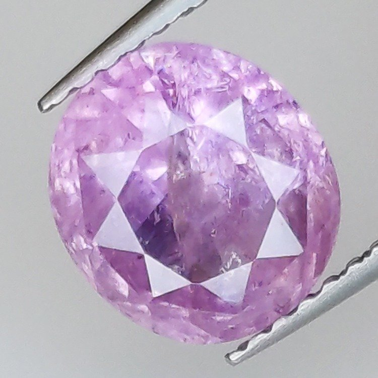 2,96 ct Sapphire taille ovale 8,49 x 7,74 x 5,14 mm