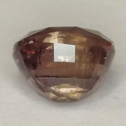 1,57 ct Padparadscha Sapphire cushion 6,38 x 5,32 x 4,55 mm