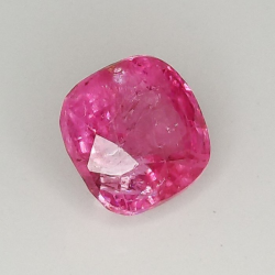 1,26 ct Rosa Saphir im Kissenschliff  5,90 x 5,95 x 4,15 mm