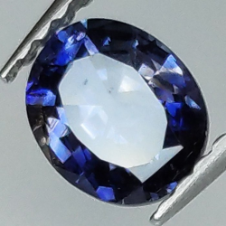 0,86 ct Zafiro Azul oval 6,26 x 5,19 x 3,24 mm