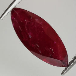1,65 ct Rubí marquesa natural 13,89 x 5,17 x 2,66 mm
