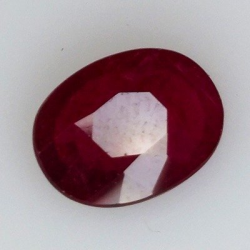 2,13 ct Rubis ovale 99,35 x 7,08 x 3,25 mm