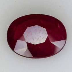2,13 ct Rubis ovale 99,35 x 7,08 x 3,25 mm
