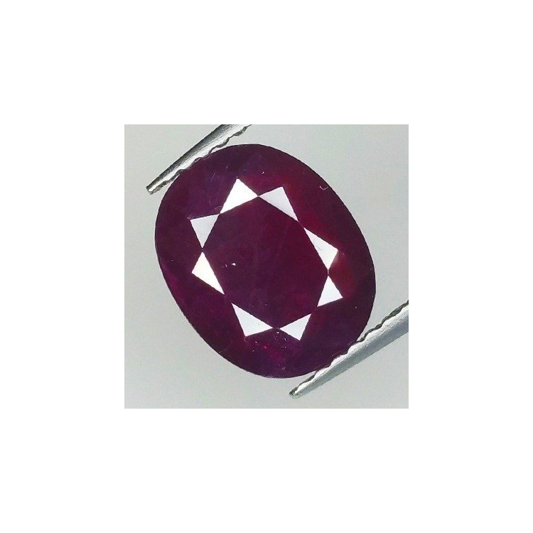 2,45 ct Rubis ovale 9,74 x 7,87 x 3,16 mm