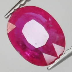 1,07 ct Rubí oval 7,74 x 5,99 x 2,39 mm