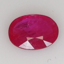 1,07 ct Rubí oval 7,74 x 5,99 x 2,39 mm