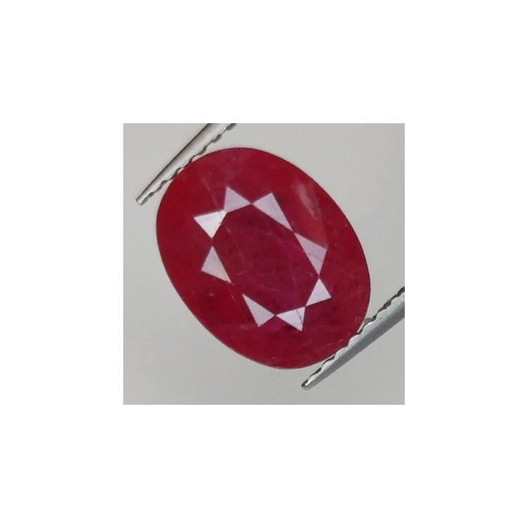 4,14 ct Oval Ruby 8,92 x 6,56 x 3,76 mm