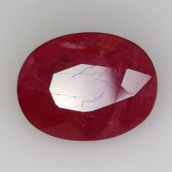 4,14 ct Rubí oval 8,92 x 6,56 x 3,76 mm
