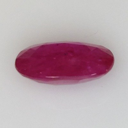 2,71 ct Rubí oval 10,75 x 7,15 x 3,84 mm