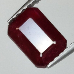 1,18 ct Emerald cut ruby 7,13 x 4,97 x 2,96 mm
