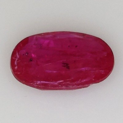 2,35 ct Rubí oval 10,40 x 7,68 x 2,81 mm