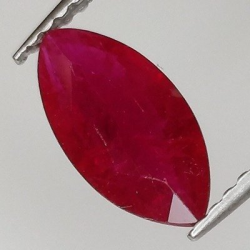 1,09 ct Pigeon's Blood Ruby Marquis Size 10,49 x 5,28 x 2,36 mm