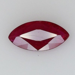 1,09 ct Pigeon's Blood Ruby Marquis Size 10,49 x 5,28 x 2,36 mm