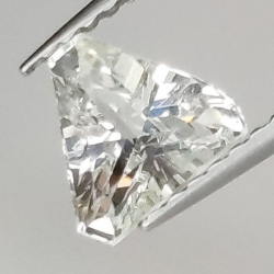 1,05 ct Zafiro Incoloro Talla triangular 6,10 x 6,75 x 3,58 mm