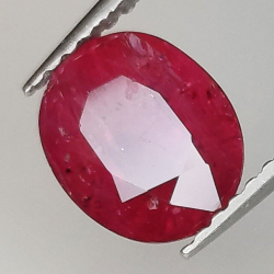 1,99 ct Rubis ovale 8,20 x 6,80 x 4,08 mm