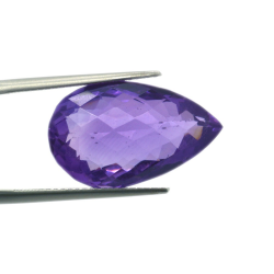 16,98 ct Amethyst Birne Schnitt 21,25x12,55mm